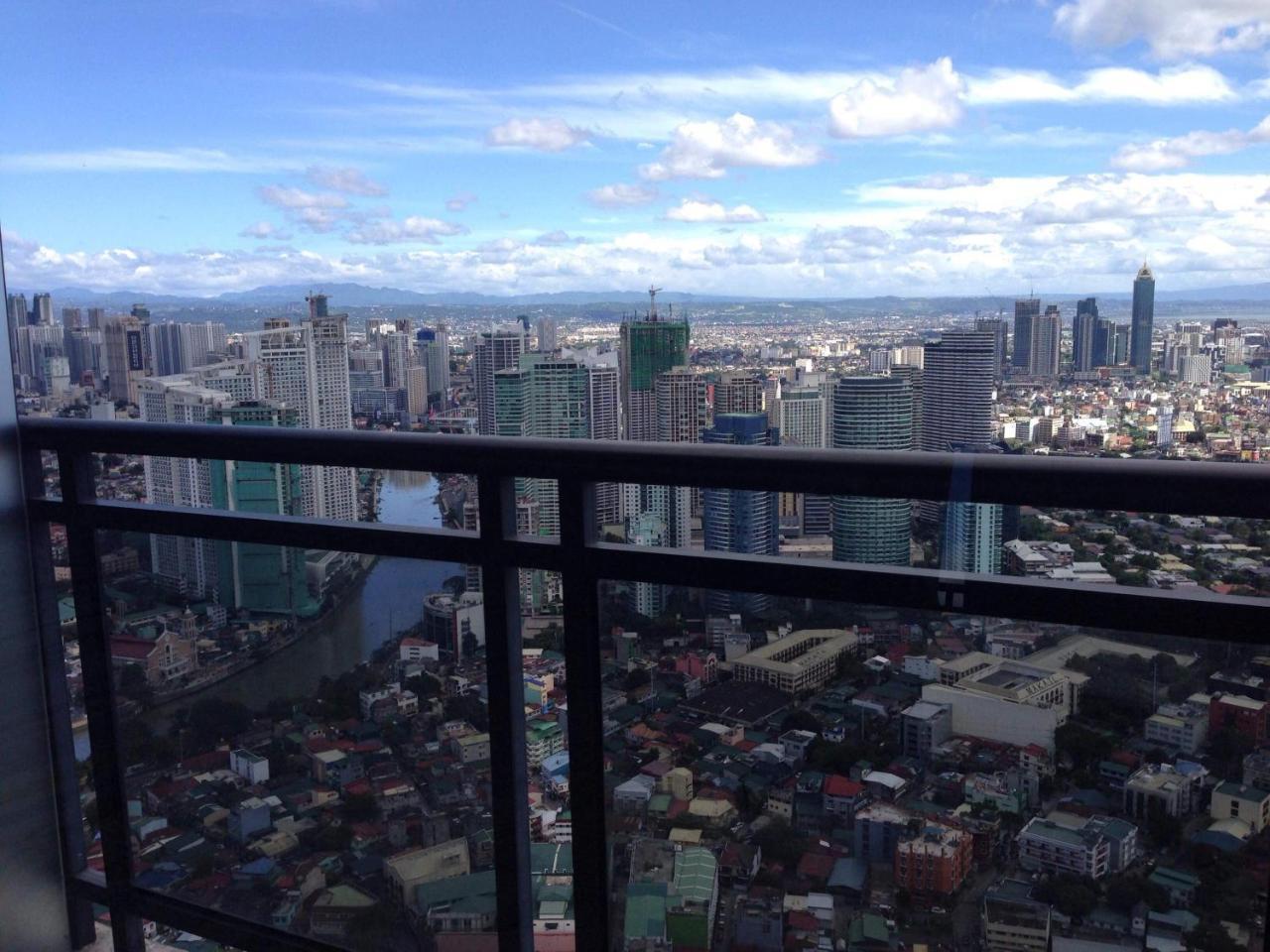 Seven Doors Aparthotels In Gramercy Makati Makati City Exterior photo