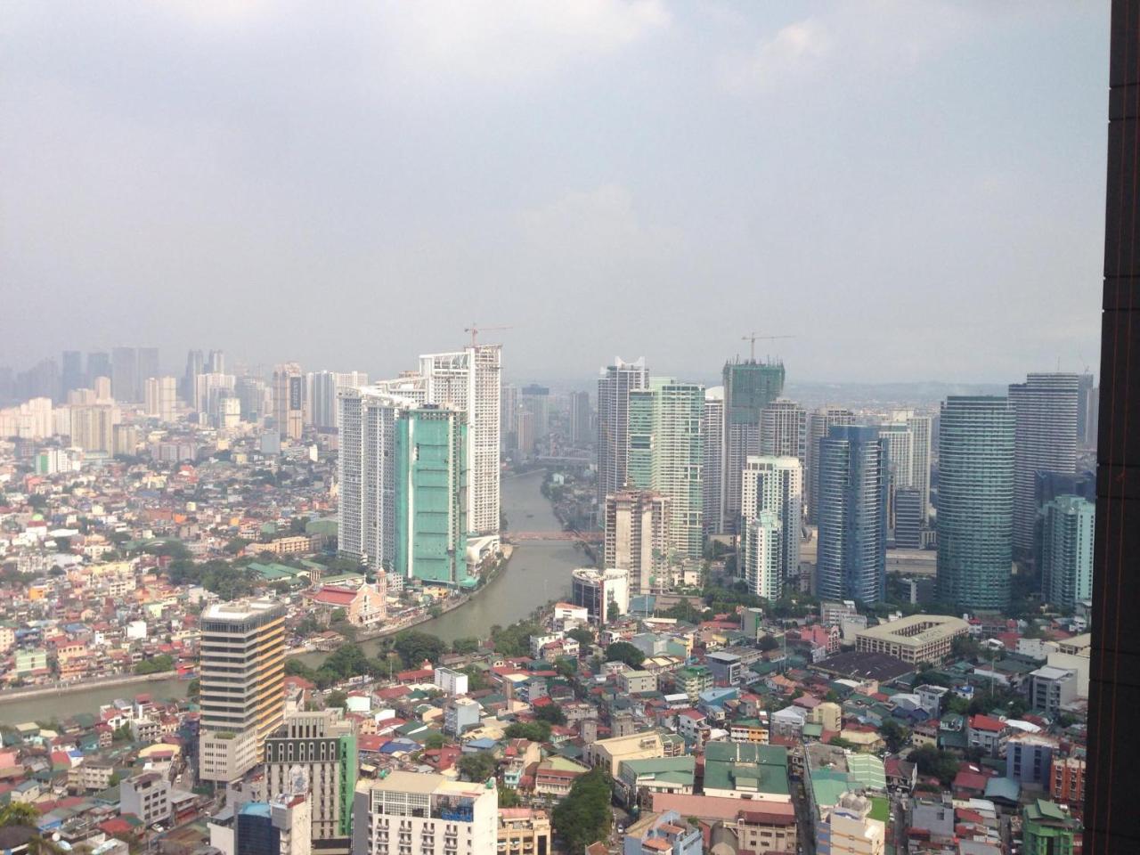 Seven Doors Aparthotels In Gramercy Makati Makati City Exterior photo