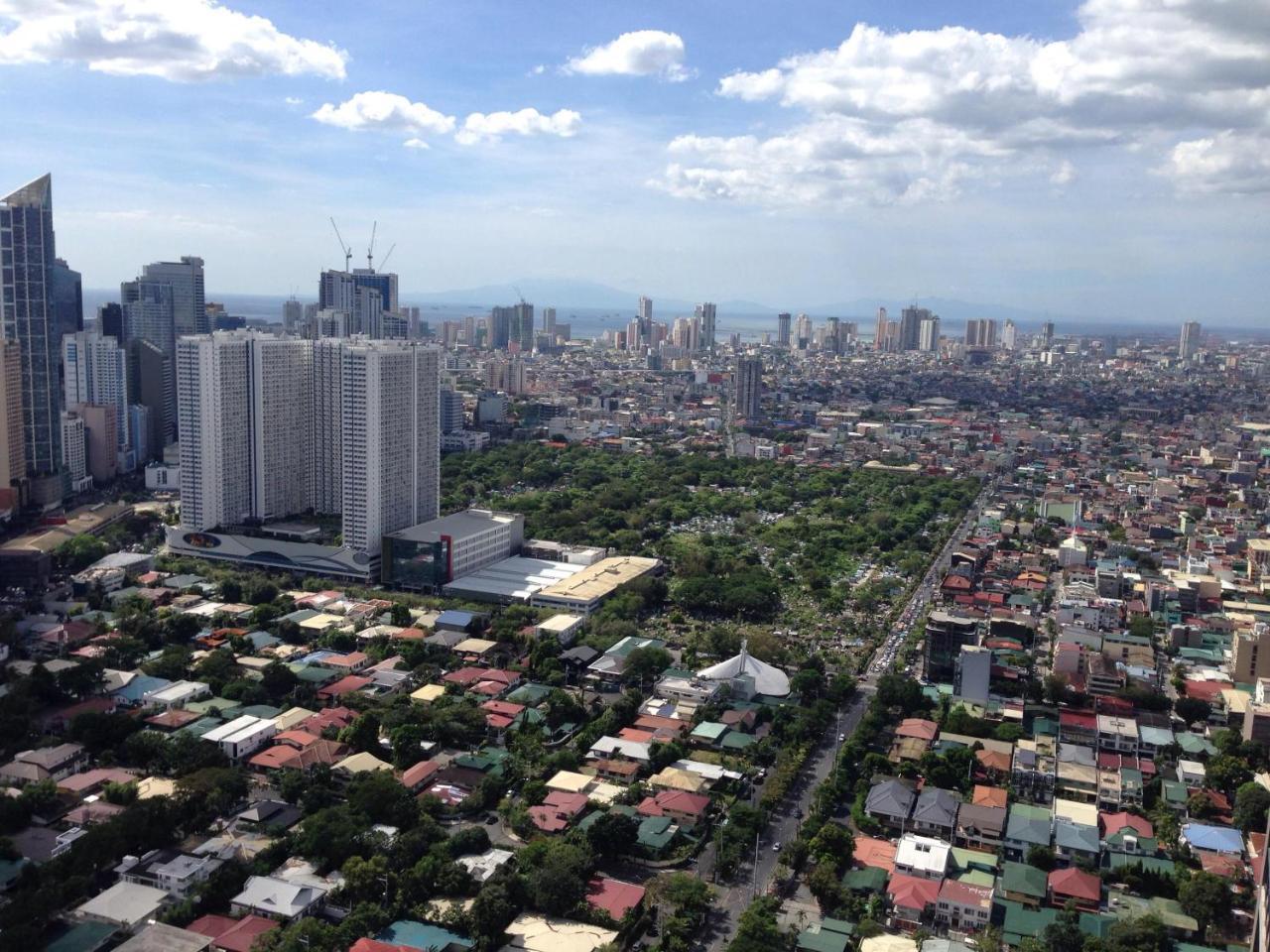 Seven Doors Aparthotels In Gramercy Makati Makati City Exterior photo