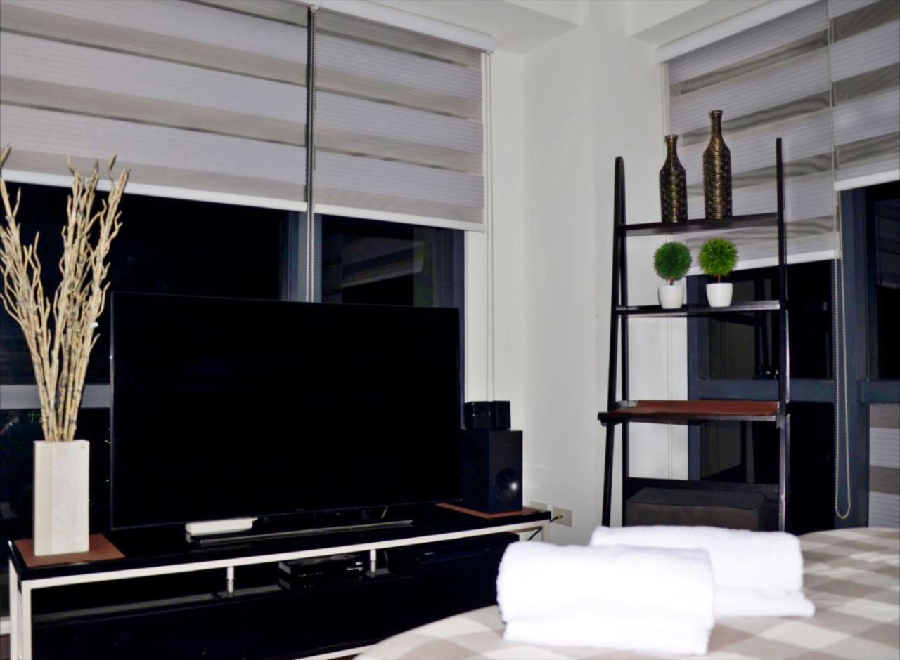 Seven Doors Aparthotels In Gramercy Makati Makati City Exterior photo