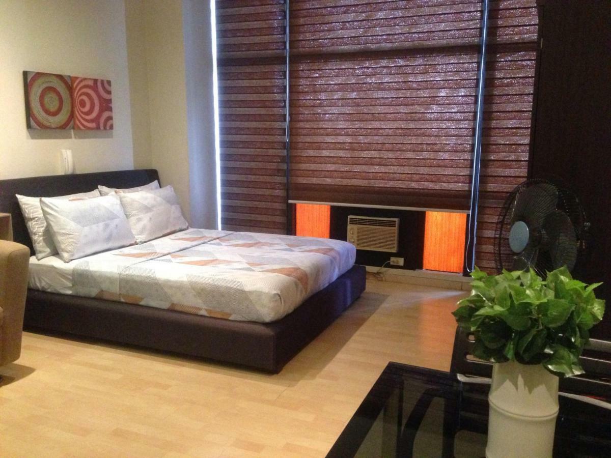 Seven Doors Aparthotels In Gramercy Makati Makati City Exterior photo